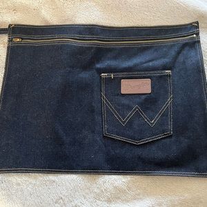 Wrangler Zippered Portfolio Clutch